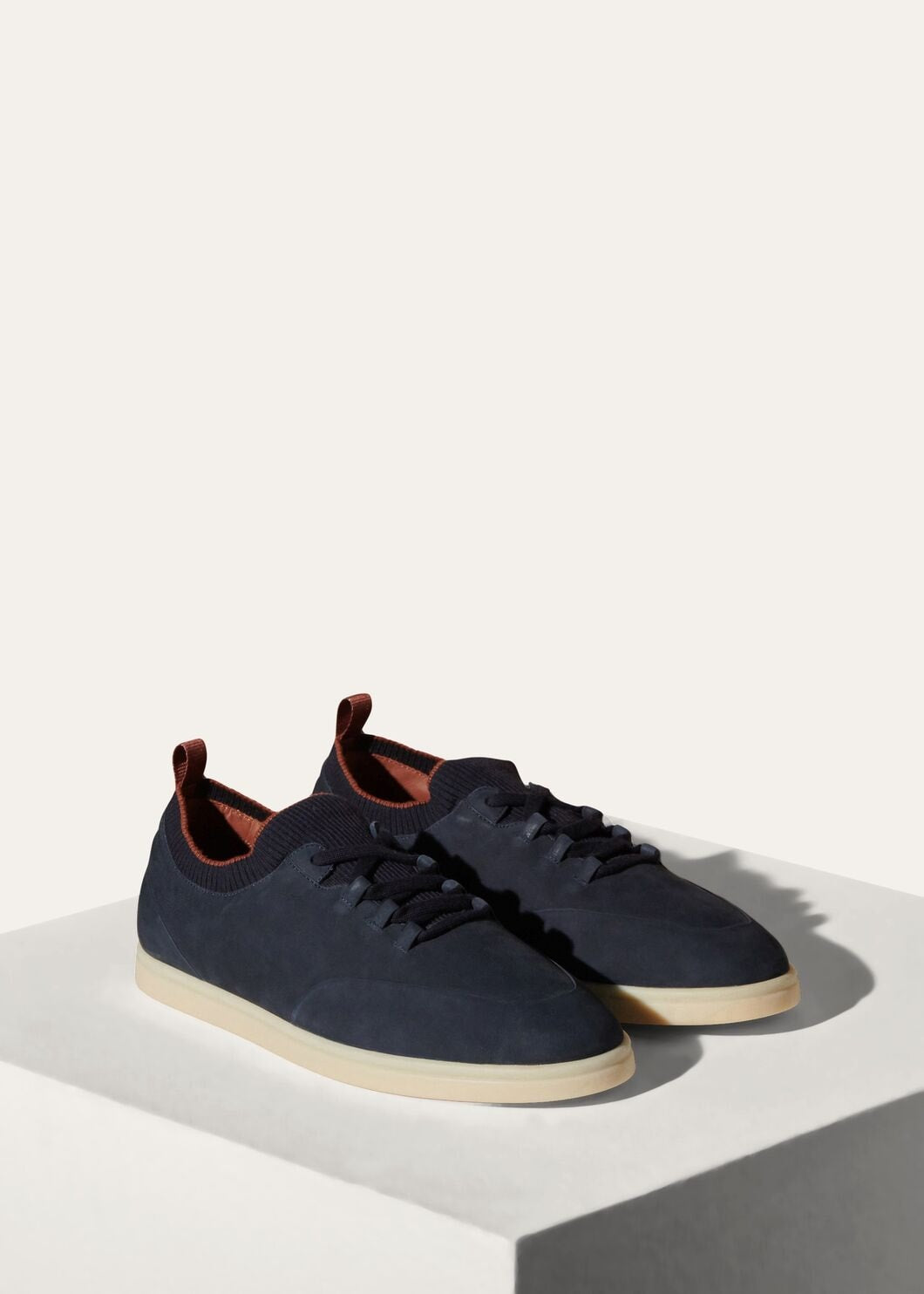 Soho Walk Sneakers